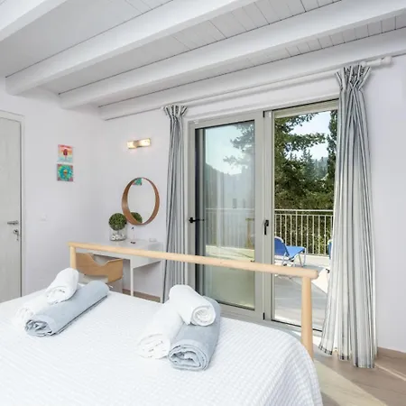 Ifigeneia Villa *